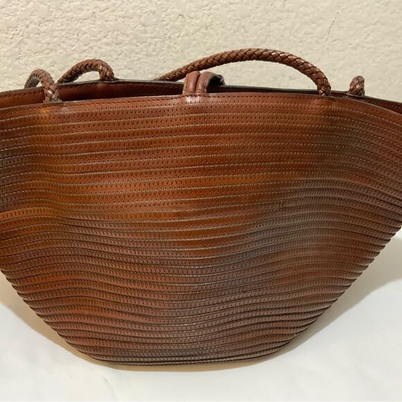 Talbots Leather Woven bucket Bag top open - Picture 3 of 14